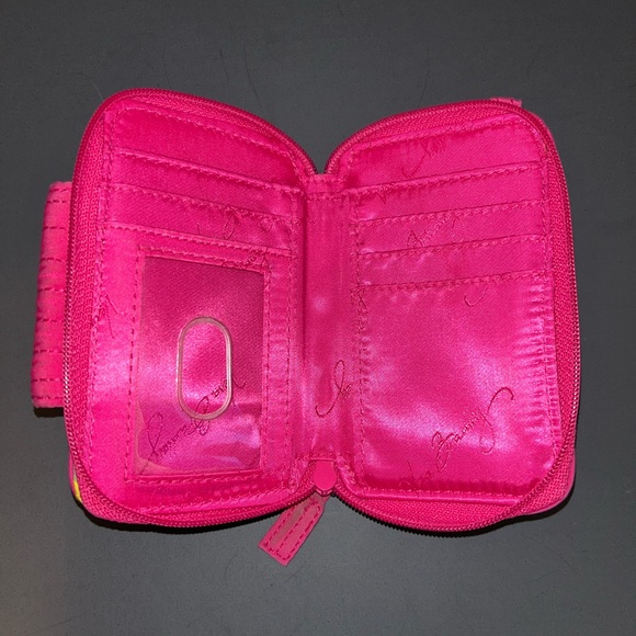 Vera Bradley Wristlet - Picture 2 of 4